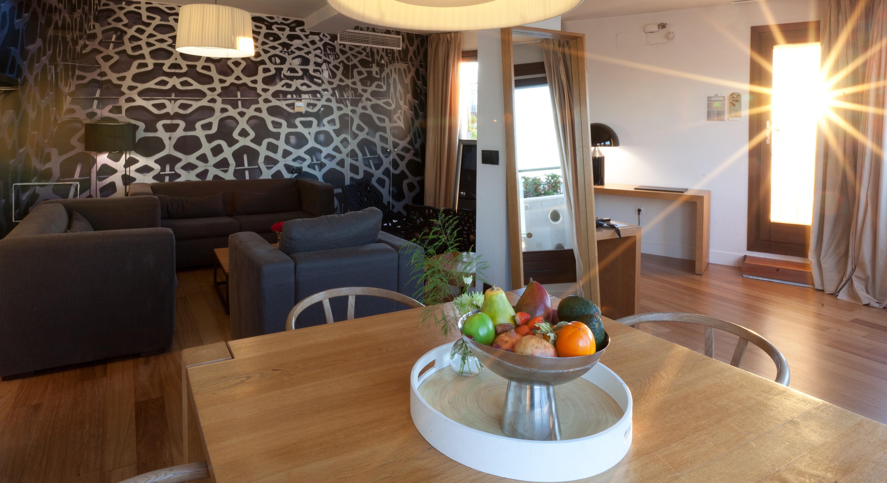 Eme Catedral Mercer Hotel Seville Ngoại thất bức ảnh A typical apartment
